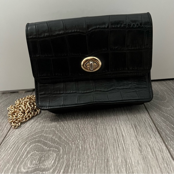 COACH Chain Embossed Black Crocodile Leather Bag - Picture 7 of 14